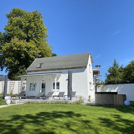 Villa Jenny - Ferienappartement 1 Mit Meerblick Зассніц Екстер'єр фото